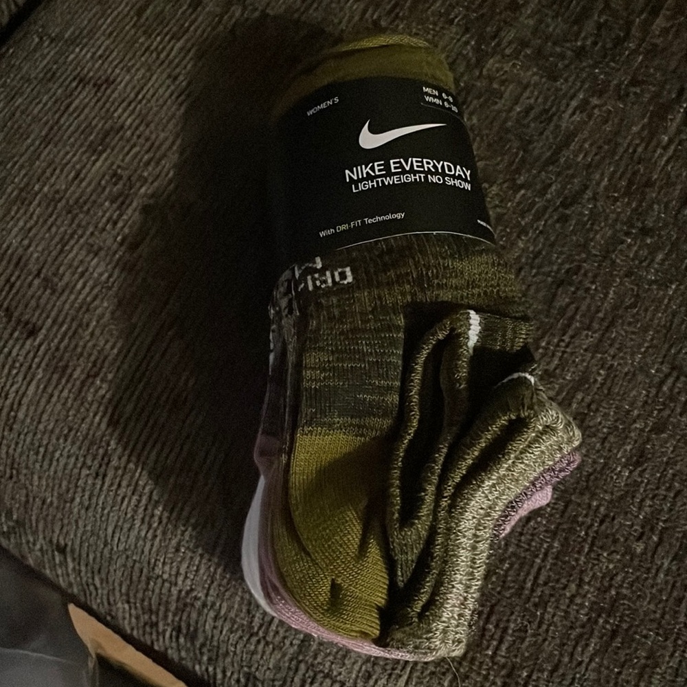 Nike no show socks